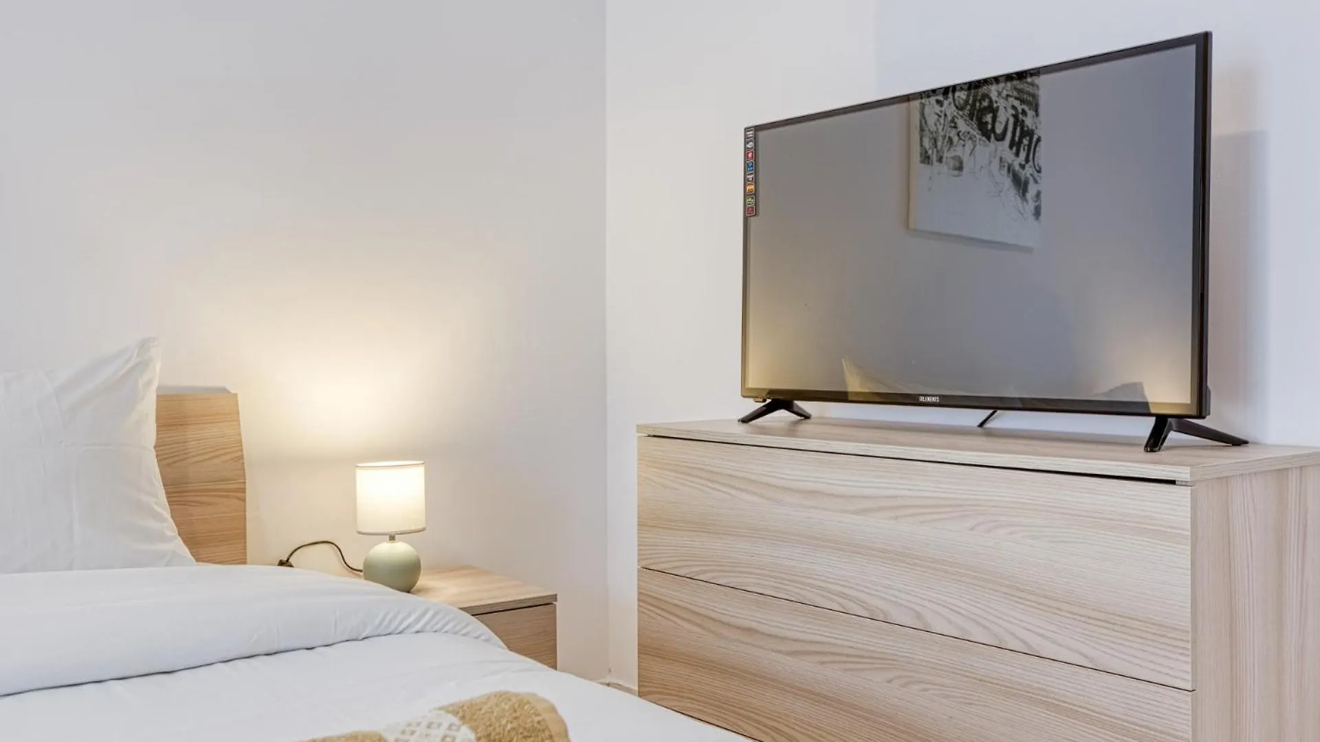 New Studio In Msida 0*,